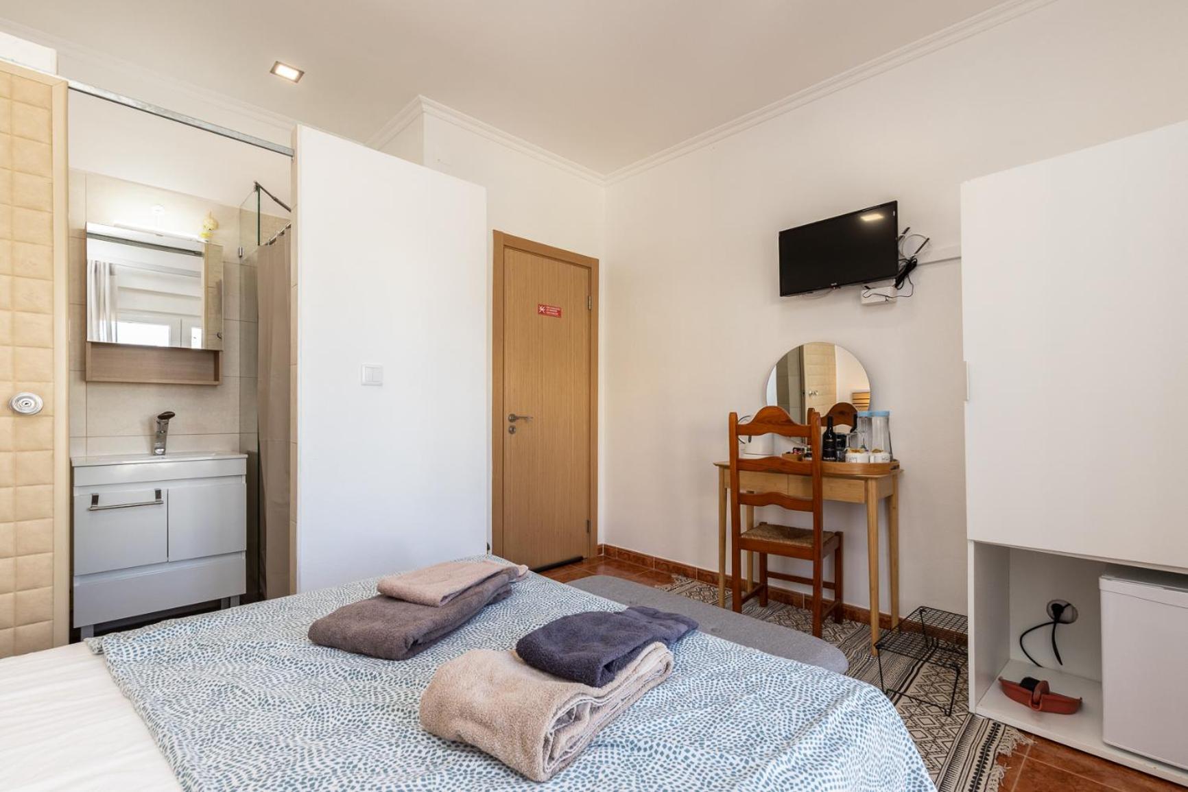 Porta Nova Guesthouse By R-Tex Tavira Habitación foto
